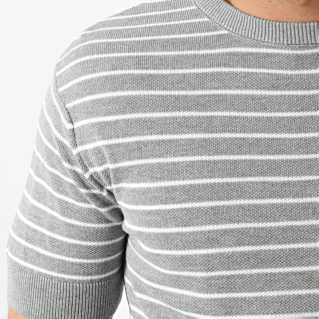 Tout neuf 🤩 Tee 👕 Shirt A Rayures AVP-156 Gris de Armita 💯 2 Tout neuf 🤩 Tee 👕 Shirt A Rayures AVP-156 Gris de Armita 💯 – Image 2