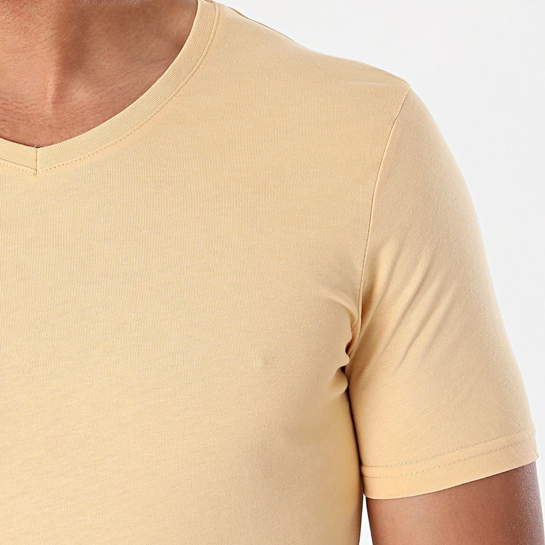 Tout neuf 💯 Tee 👚 Shirt Col V TV-350 Beige de Armita 🎉 2 Tout neuf 💯 Tee 👚 Shirt Col V TV-350 Beige de Armita 🎉 – Image 2