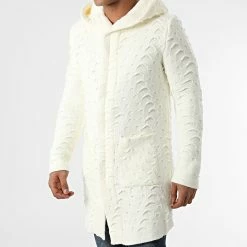 Les meilleures critiques de 🤩 Gilet Capuche Oversize Steve Ecru de Armita 🧨