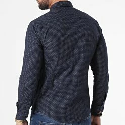 Grosses soldes ⭐ Chemise A Manches Longues JHC-805 Bleu Marine de Armita 🛒 7 Grosses soldes ⭐ Chemise A Manches Longues JHC-805 Bleu Marine de Armita 🛒 -Armita Soldes 2022 armita 305028 JHC 805 DARK BLUE 20220222T163110 04