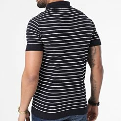 Vente flash 🌟 Polo Manches Courtes A Rayures AVP-157 Bleu Marine de Armita 🥰 -Armita Soldes 2022 armita 305030 APP 157 NAVY 20220222T162959 04