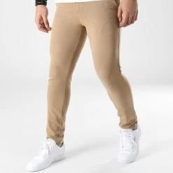 Sortie ⭐ Pantalon Chino PAK-433 Camel Clair de Armita ✔️
