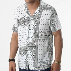 Offres 🔔 Chemise A Manches Courtes CH-5191 Blanc Bandana de Armita 🤩