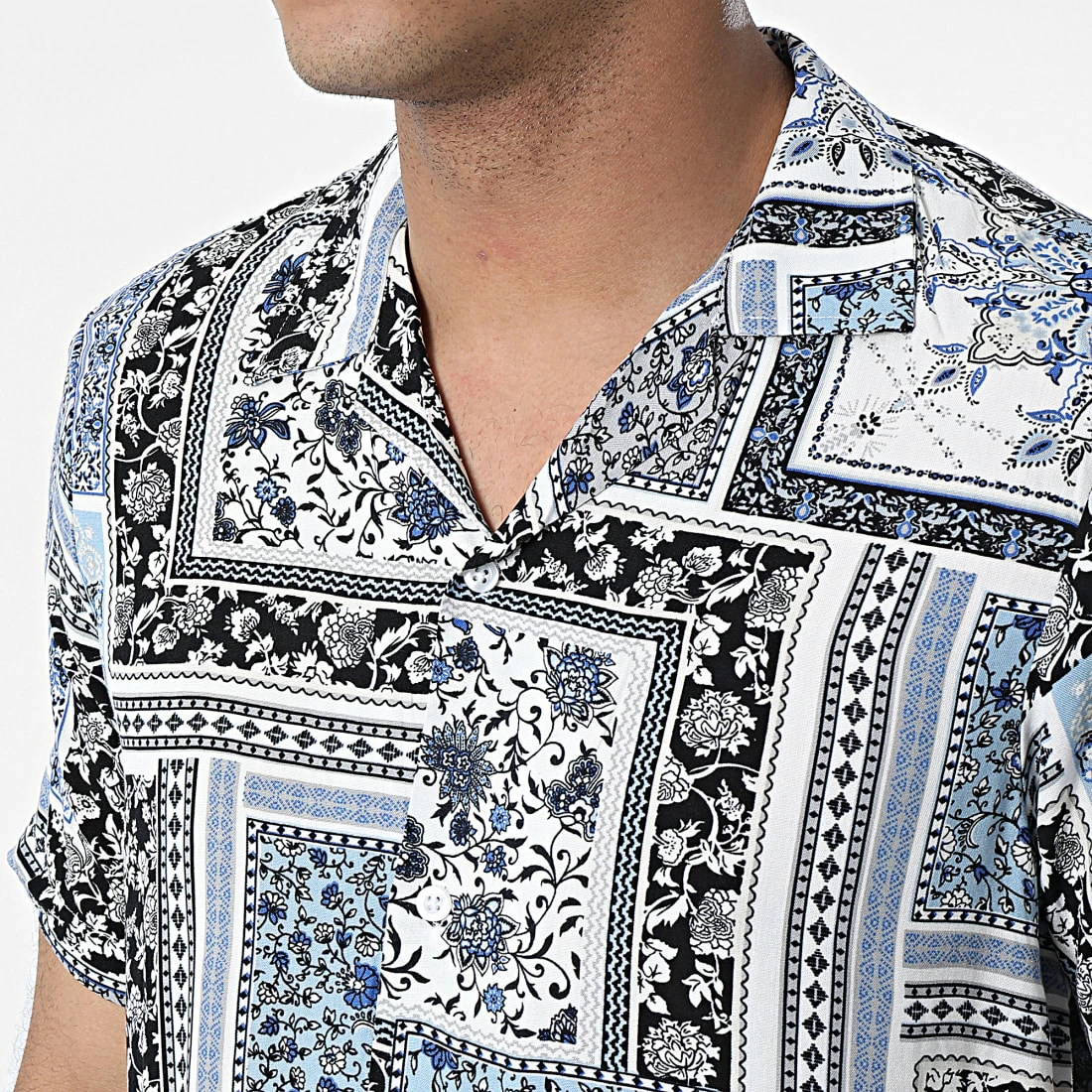 De gros 🥰 Chemise A Manches Courtes CH-5198 Blanc Noir Bleu Clair Floral de Armita 🎉 2 De gros 🥰 Chemise A Manches Courtes CH-5198 Blanc Noir Bleu Clair Floral de Armita 🎉 – Image 2