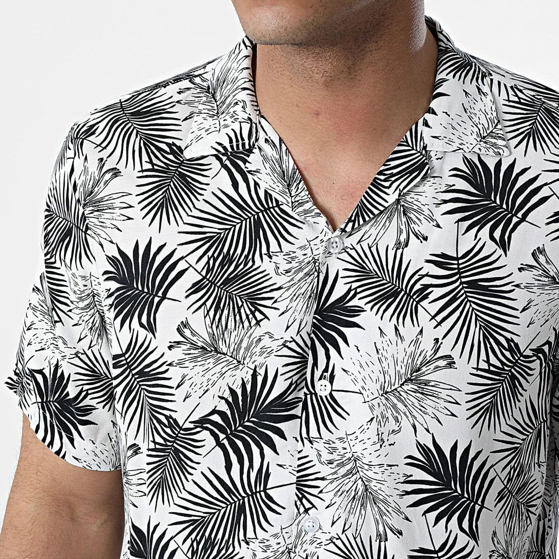 Promo 😀 Chemise A Manches Courtes CH-5197 Blanc Noir Floral de Armita 😉 2 Promo 😀 Chemise A Manches Courtes CH-5197 Blanc Noir Floral de Armita 😉 – Image 2