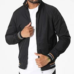 Vente flash ⌛ Coupe-Vent 3420 Bleu Marine de Armita ✔️