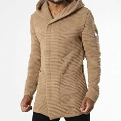 Les meilleures critiques de ✔️ Cardigan Capuche Alex Beige Foncé de Armita 👏