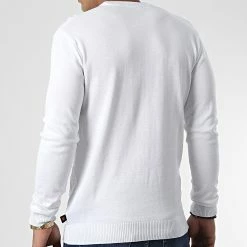 Les meilleures critiques de 😉 Pull AVP-182 Blanc de Armita 💯 -Armita Soldes 2022 armita 338448 AVP 182 WHITE 20220921T153109 04