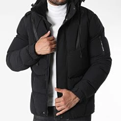 Budget ✔️ Doudoune Capuche 3514 Noir de Armita 🧨